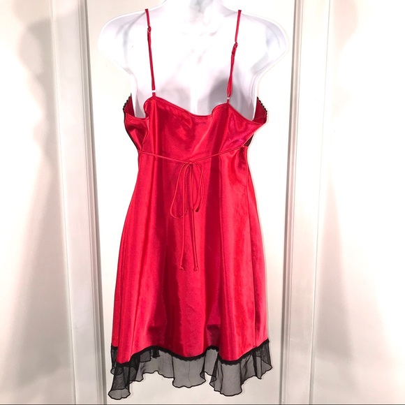 Vintage Red Rose and Black Lace, Size L - Picture 7 of 10